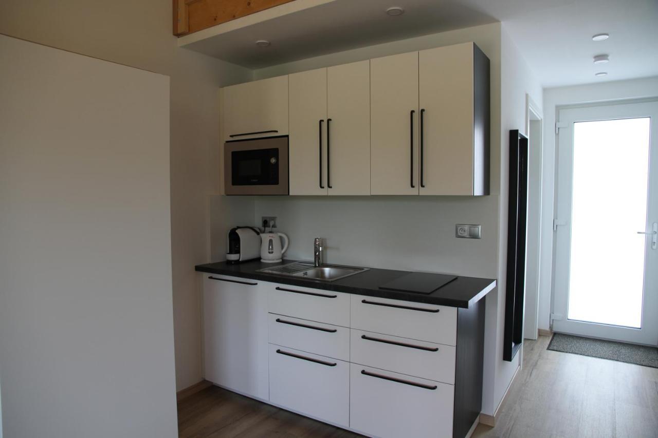 Apartmany Hluboka Nad Vltavou S Vyhledem Na Zamek 外观 照片