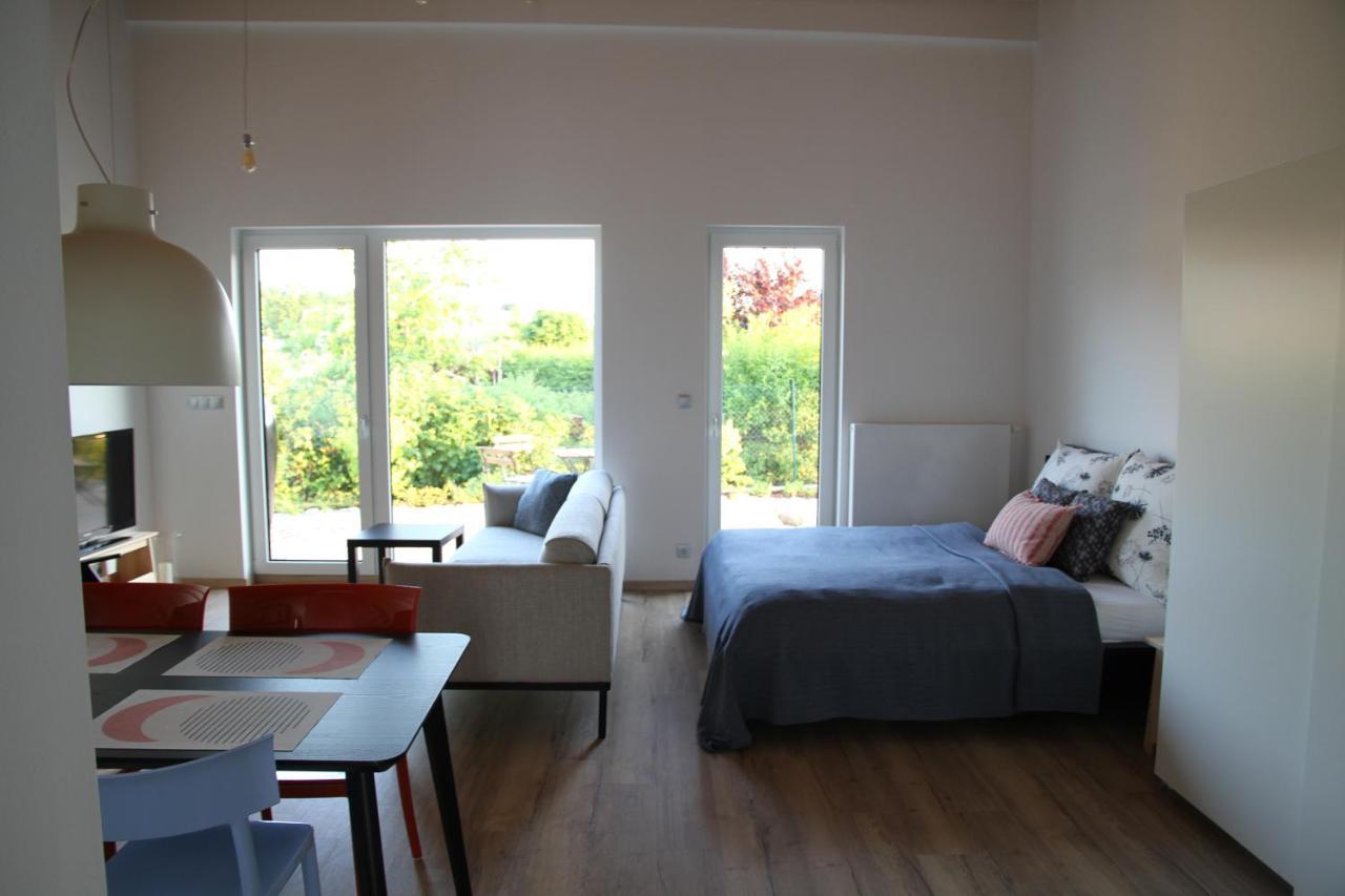 Apartmany Hluboka Nad Vltavou S Vyhledem Na Zamek 外观 照片
